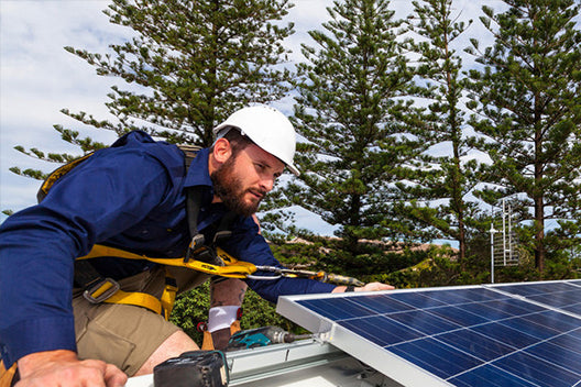 How to Clean and Maintain Your Solar Panel